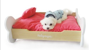 Quality pet beds * Plastic * Red * Blue * Yellow