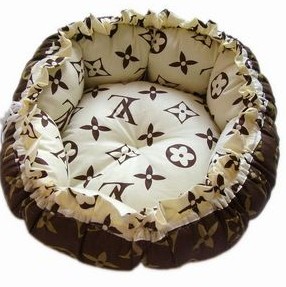 Easy to clean waterproof pet bed