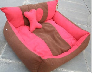 Giraffe removable and washable pet bed small