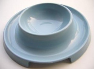 Round top skid pet bowls