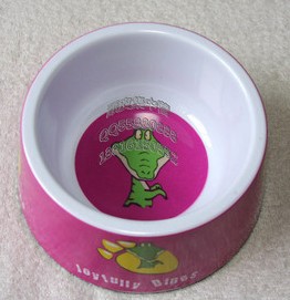 Plastic anti-skid pet bowl