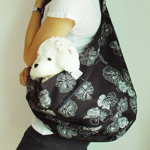 Dual-shoulder bag for carry you pet can be a single things